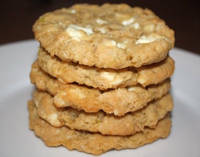 Oatmeal White Chocolate Chip (1 dozen)